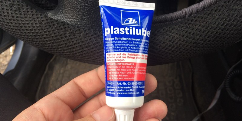 Спирачна смазка ATE Plastilube предотвратява скърцане и удължава експлоатационния срок