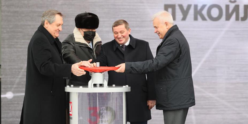 Компанията Лукойл пусна нов производствен комплекс във Волгоградския нефтопреработващ завод